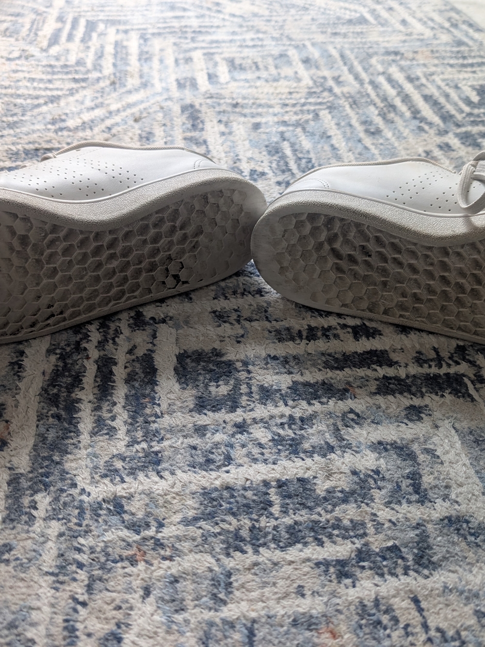 White Low-Top Adidas Sneakers - Picture 7 of 9